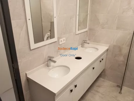 corian tezgahlı bayan banyo dolabı