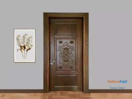 solid door with three core and decoration in the middle