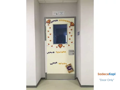 aluminyum kasalı ve pencereli laminat okul kapısı