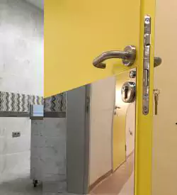 çift kanatlı laminat hastane kapıları