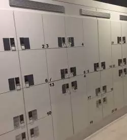 4 Kapaklı Compact Laminat Soyunma Dolabı