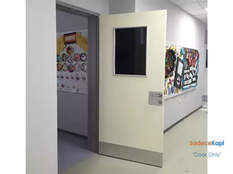 sac kasali camli laminat kapi